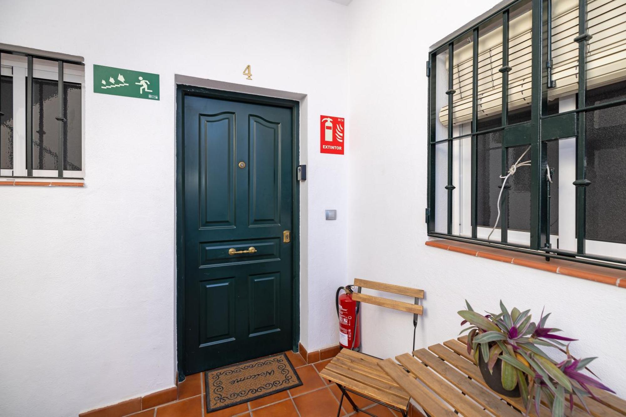 Apartamentos Trianasol セビリア エクステリア 写真