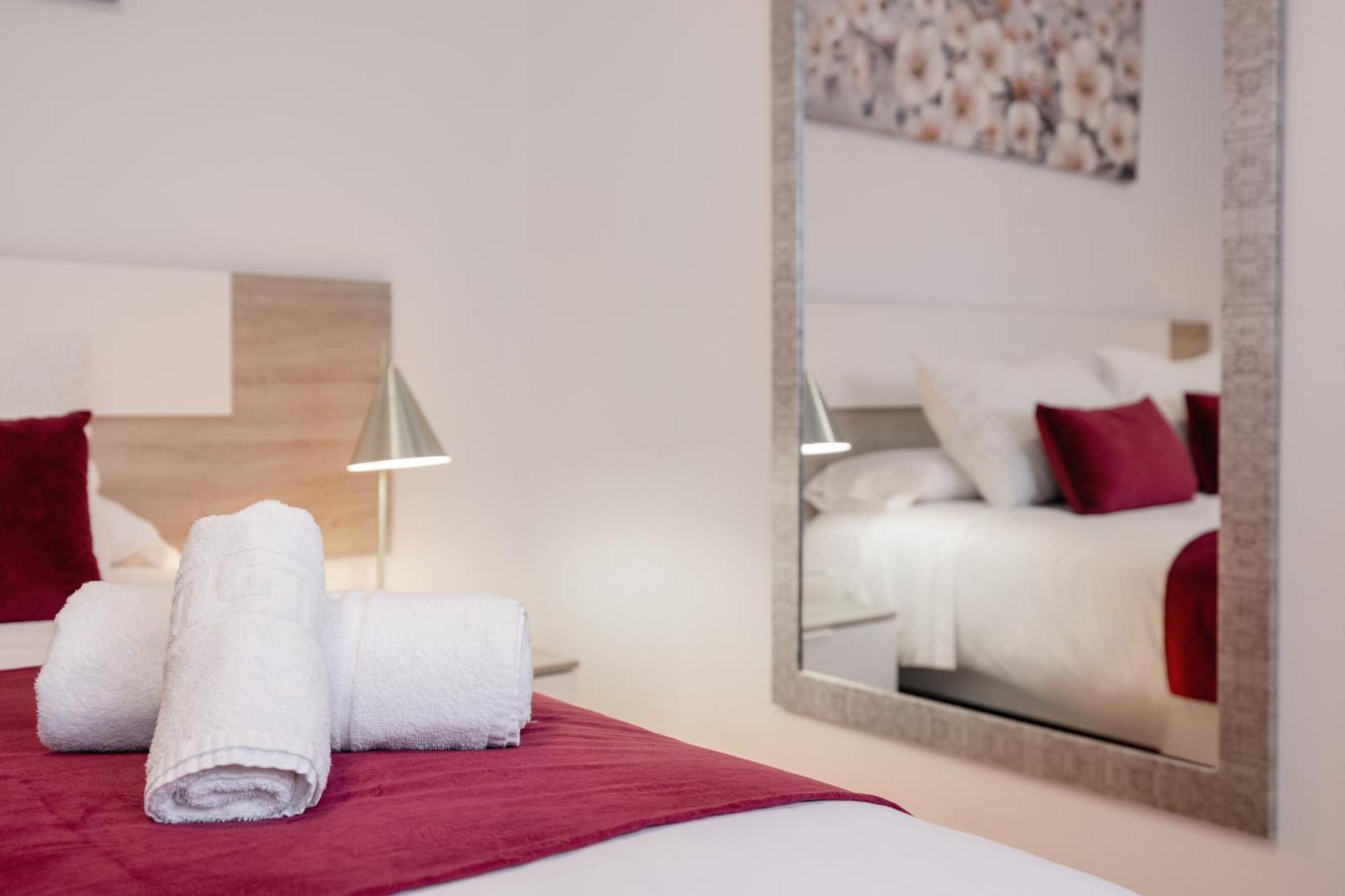 Apartamentos Trianasol セビリア エクステリア 写真